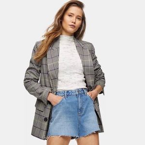 TOPSHOP Mom Jeans Style Shorts size 4